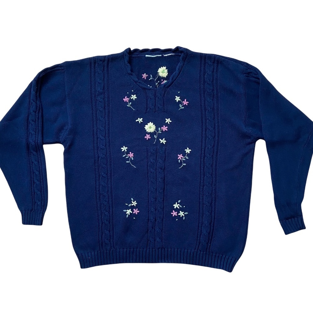 Vintage Women’s Chunky Embroidered Floral Blue Pullover Sweater Large
